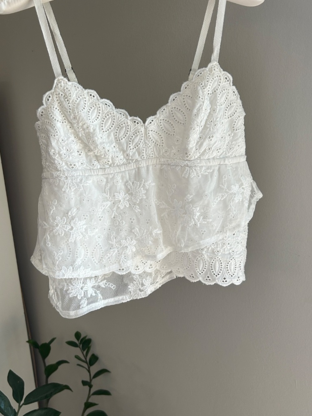 Abercrombie & Fitch White Eyelet Embroidery Lace Cami Babydoll Peplum Crop XS